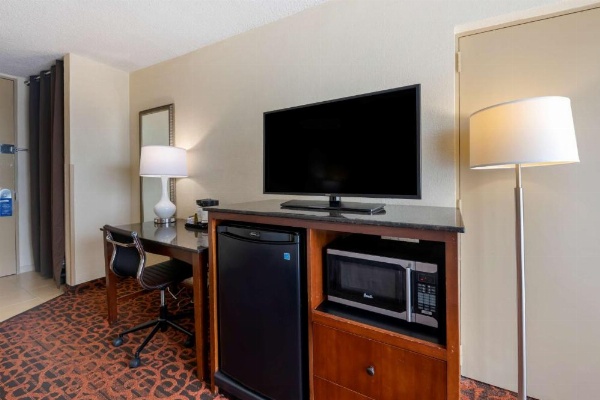 Best Western Plus North Miami/Bal Harbour image 17