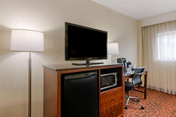 Best Western Plus North Miami/Bal Harbour image 24