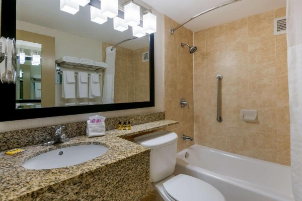 Best Western Plus North Miami/Bal Harbour image 30