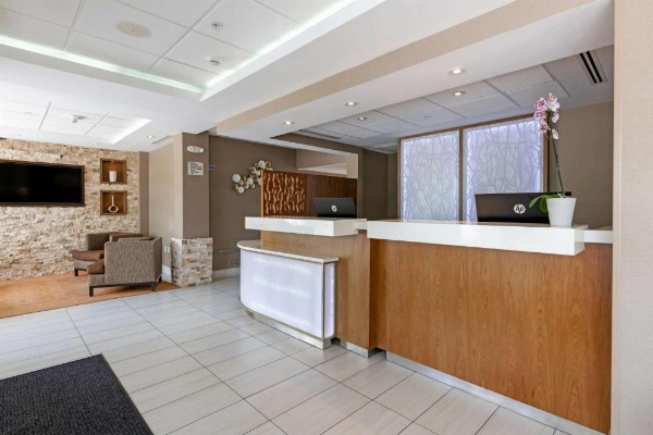 Best Western Plus North Miami/Bal Harbour image 9